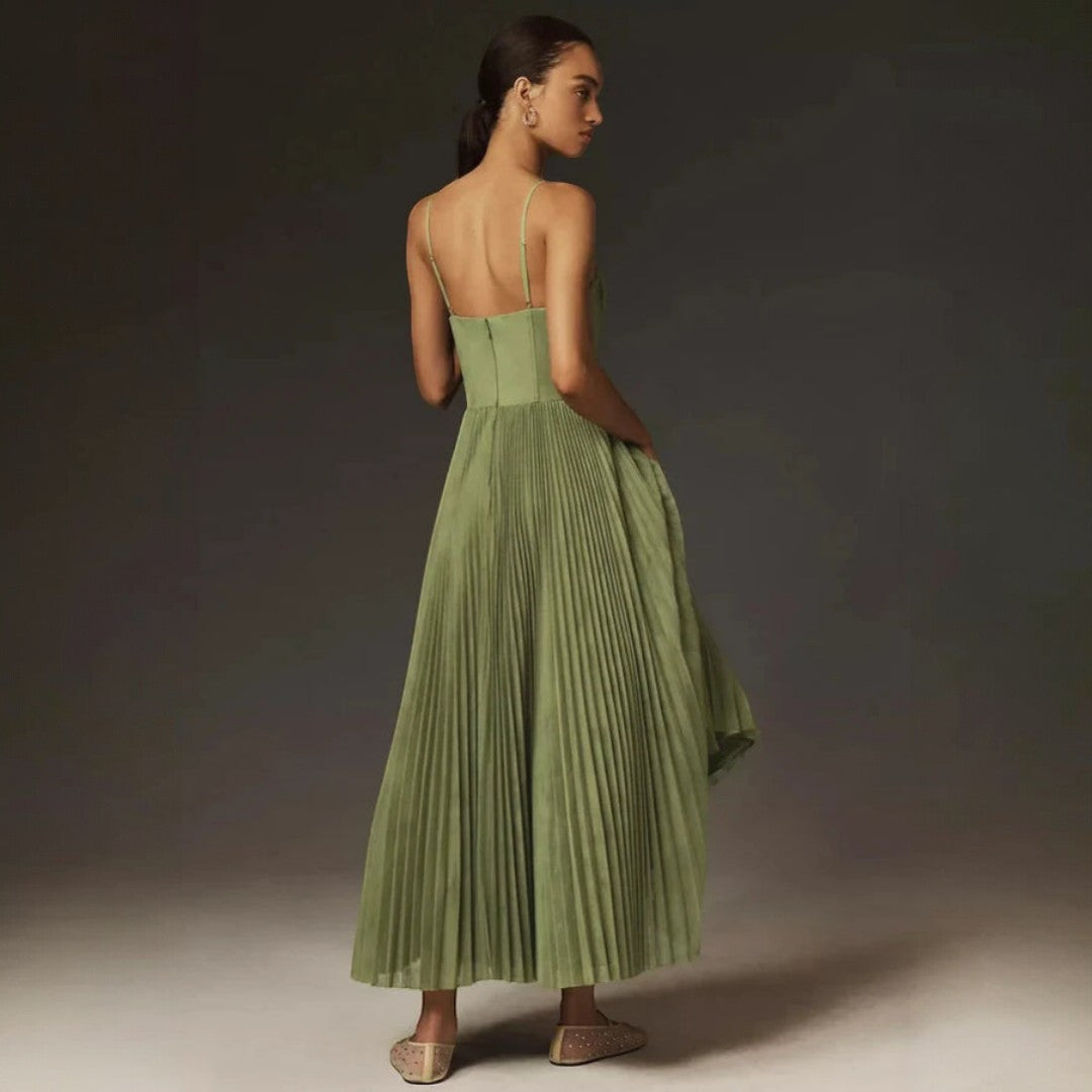 Emilie | Elegant Kjole med Fortryllelse