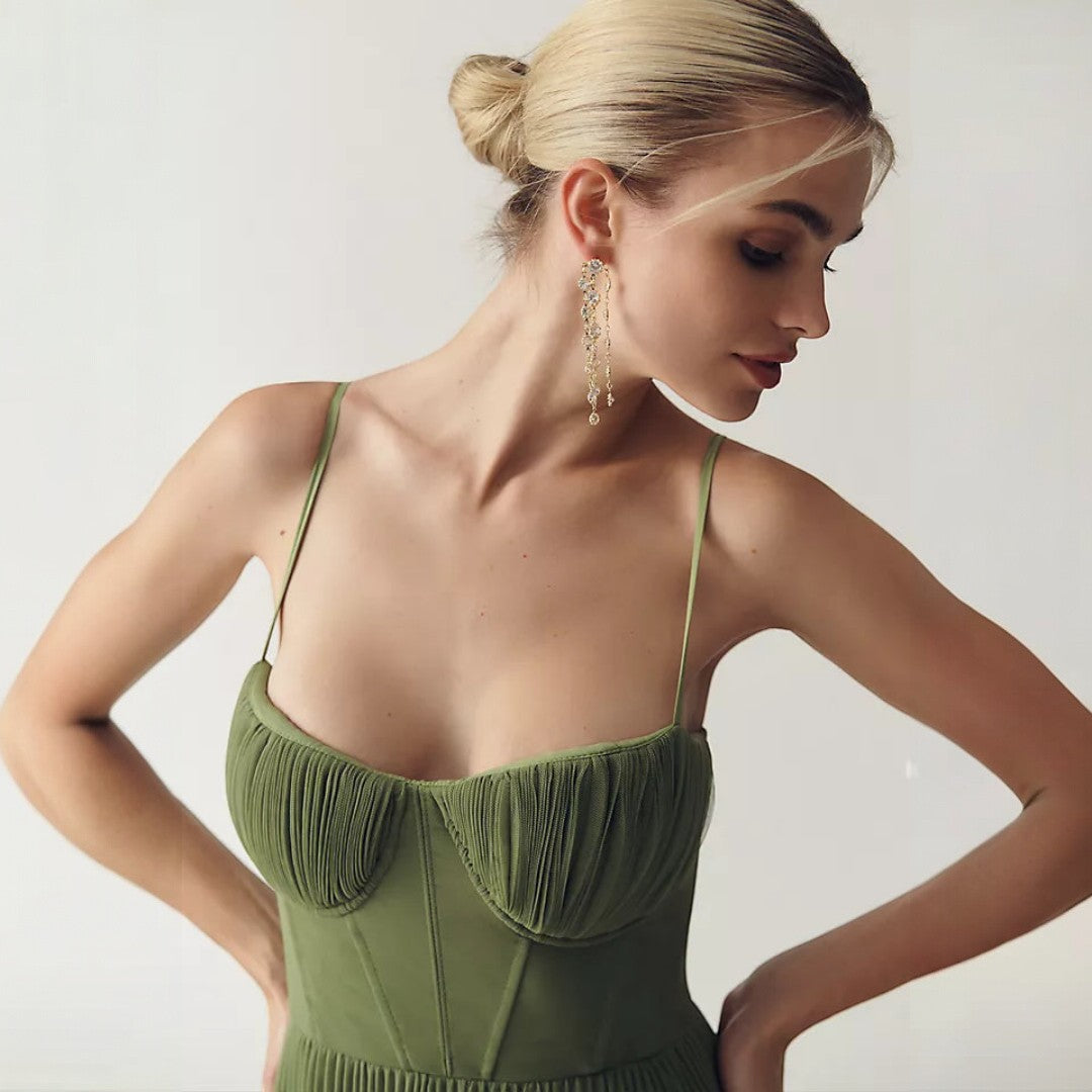 Emilie | Elegant Kjole med Fortryllelse