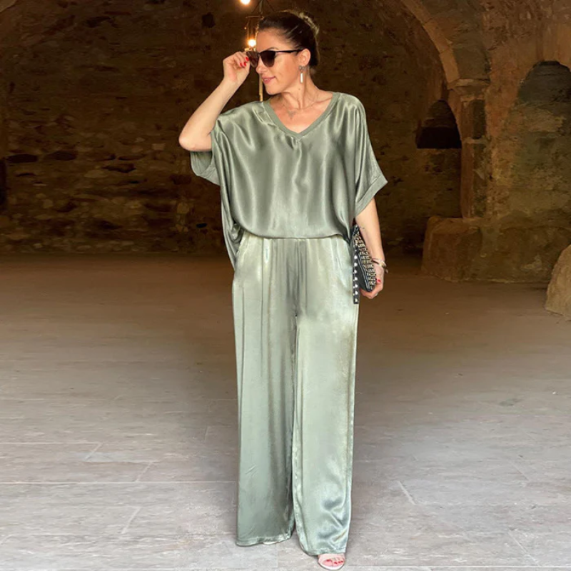 Pauline | To-delt sett med V-hals i glitrende materiale