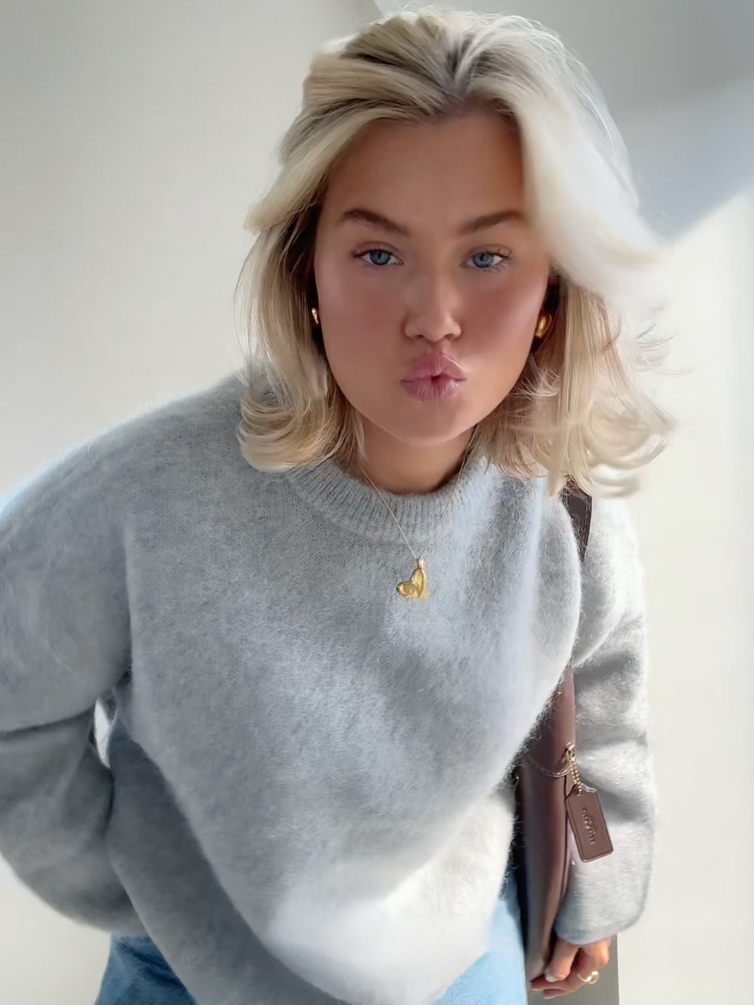 Élise | Rundhalset Genser i Mohair