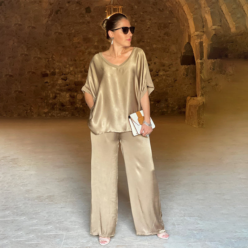 Pauline | To-delt sett med V-hals i glitrende materiale