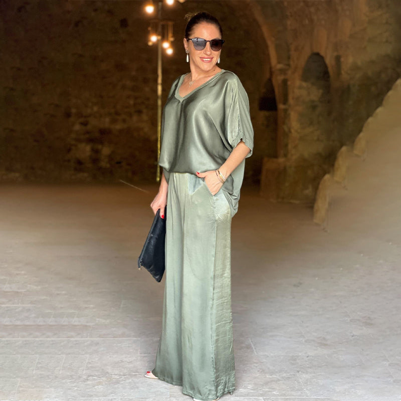 Pauline | To-delt sett med V-hals i glitrende materiale