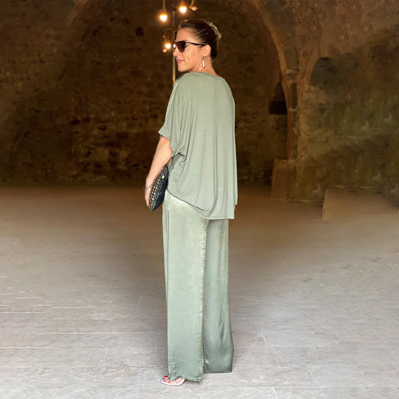 Pauline | To-delt sett med V-hals i glitrende materiale